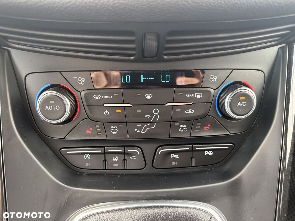 Ford Kuga - 26