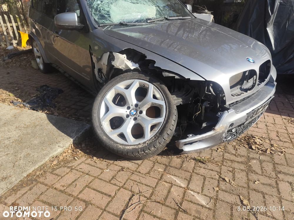 BMW X5 4.8i xDrive - 4