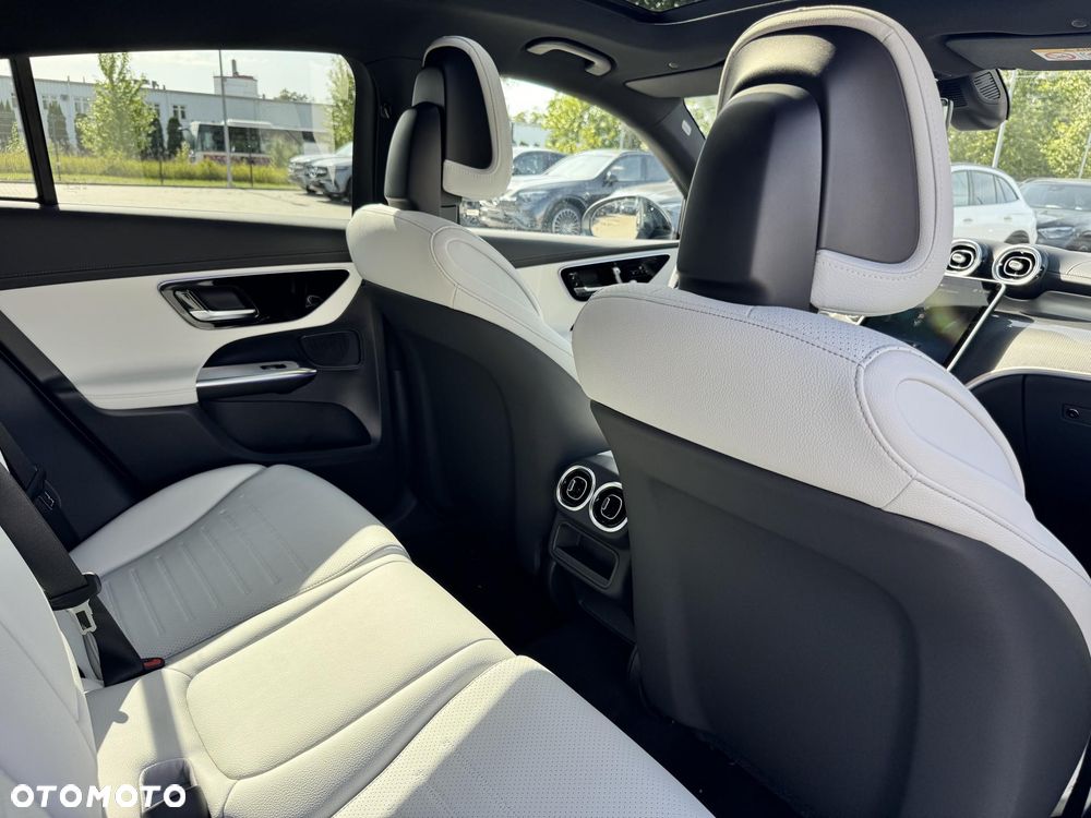 Mercedes-Benz GLC 300 mHEV 4-Matic AMG Line - 18