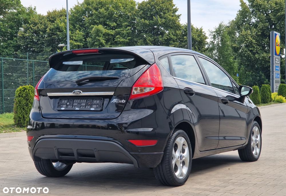 Ford Fiesta 1.25 Titanium - 11