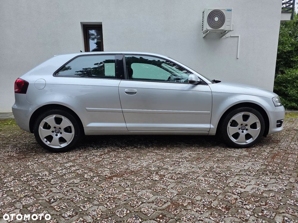 Audi A3 3-drzwiowe 1.6 TDI DPF Ambition - 31