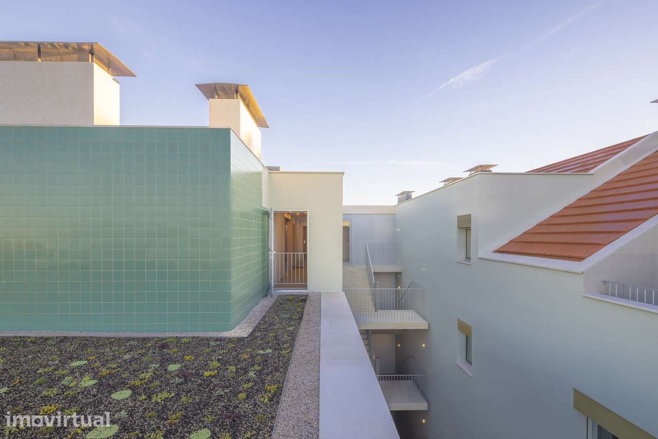 Apartamento T1 para arrendamento na Rua Teixeira de Carvalho - Grande imagem: 5/17