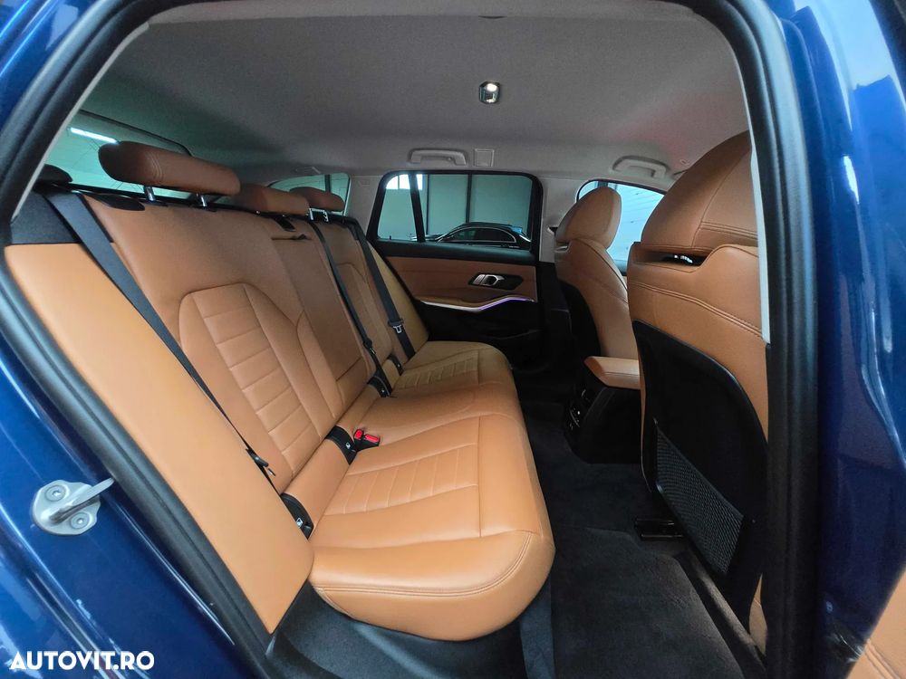 BMW Seria 3 320d Touring Aut. Sport Line - 25