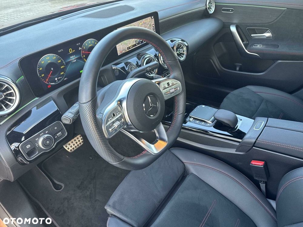 Mercedes-Benz CLA - 11