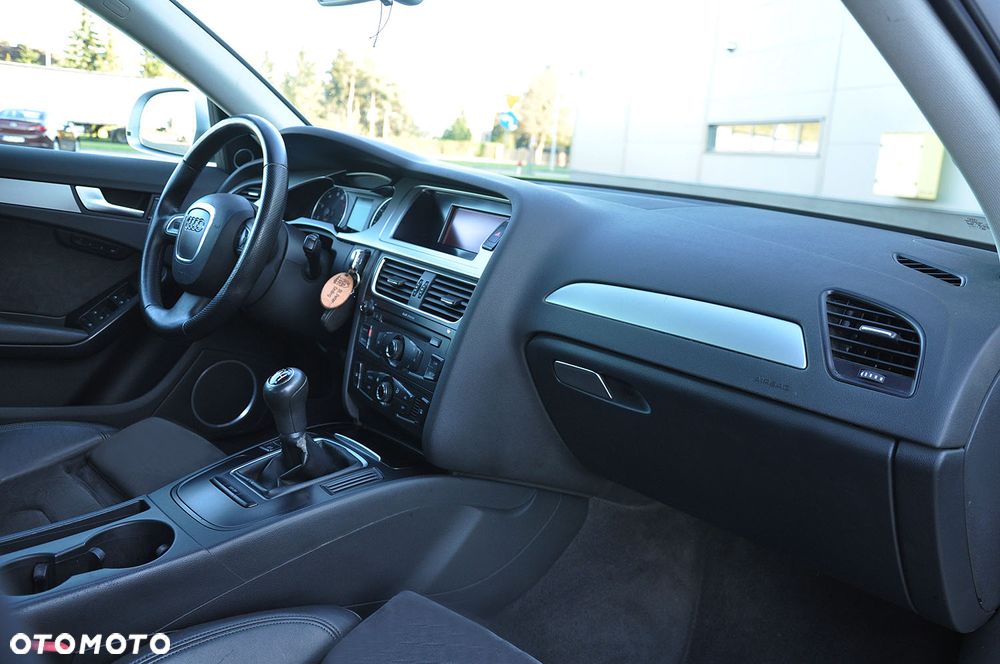 Audi A4 Avant 1.8 TFSI S line Sportpaket (plus) - 19