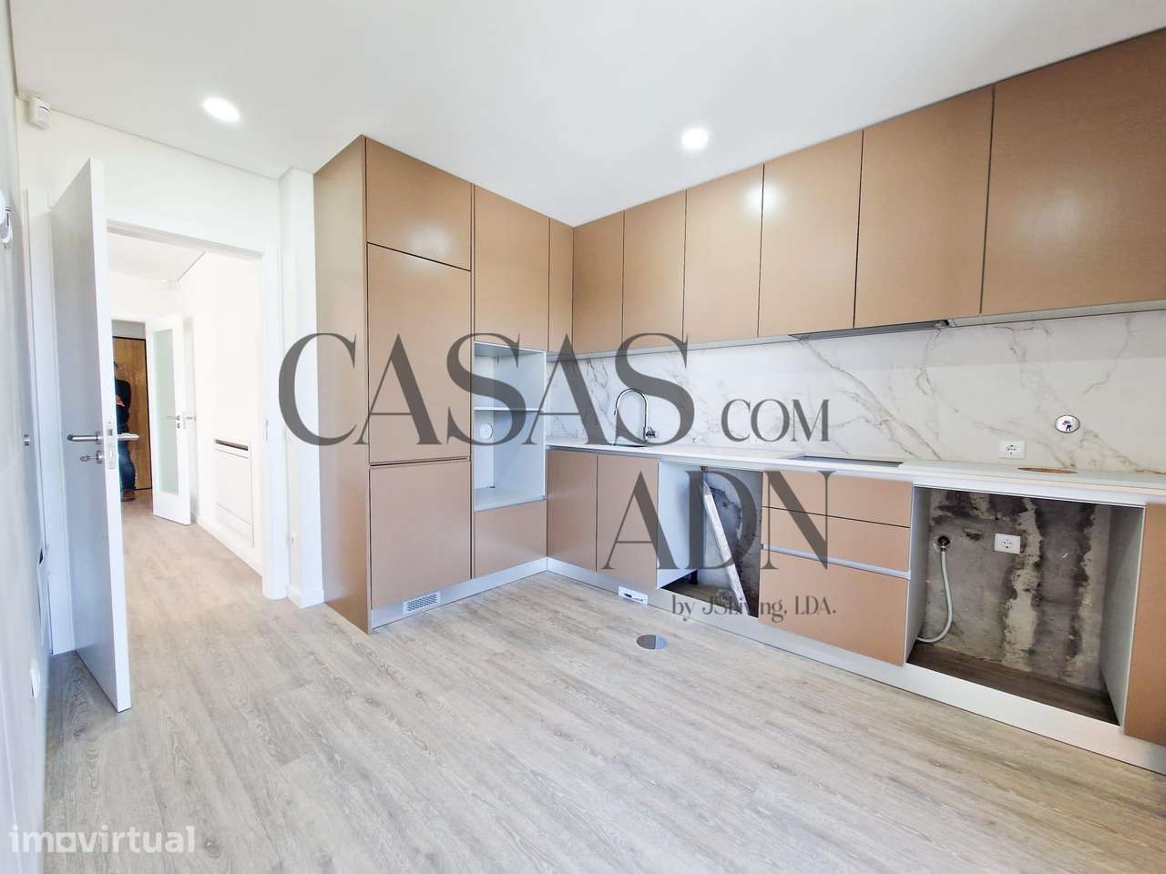 Apartamento T3 na orla costeira da Costa Nova. - Grande imagem: 3/27