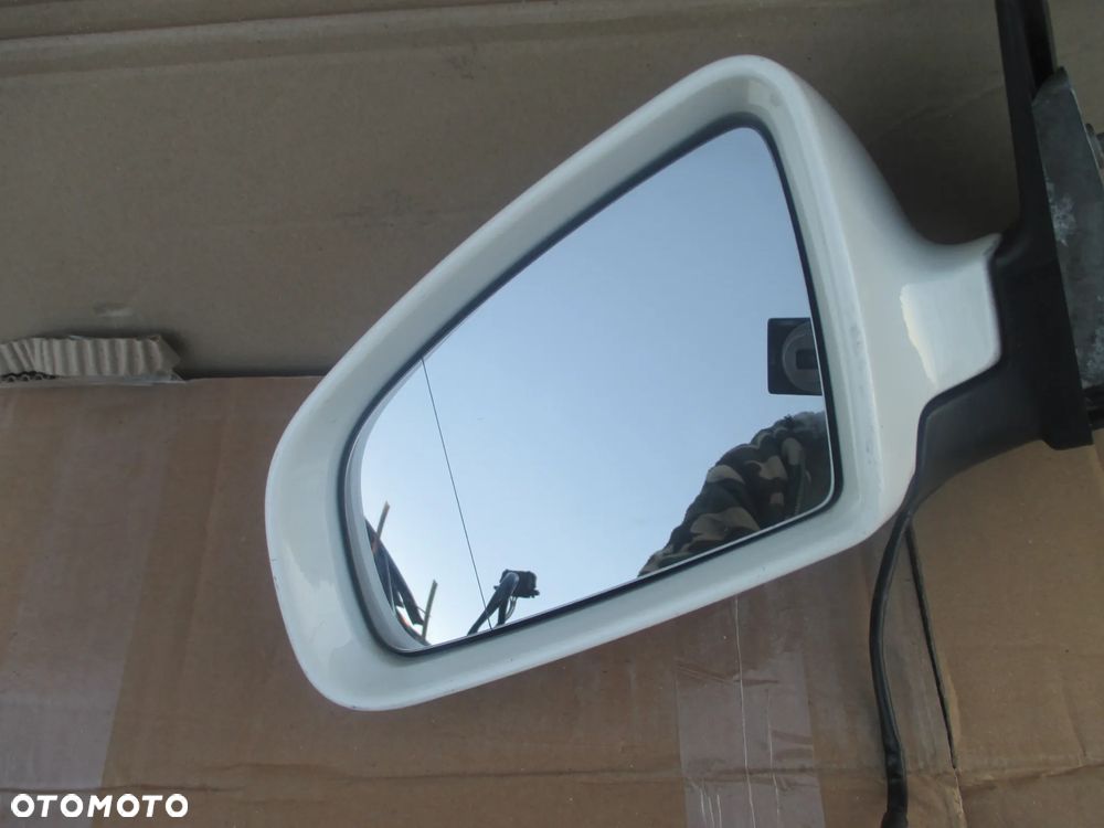 lusterko lewe Audi A4 B6 5pin Europa - 2