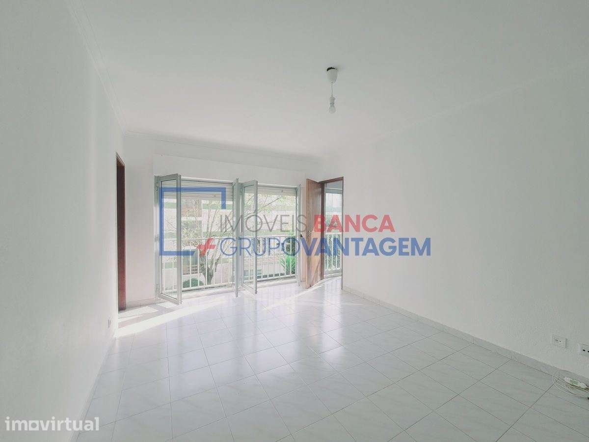 APARTAMENTO T2 - 63m2 - Monte Abraão - Grande imagem: 3/18