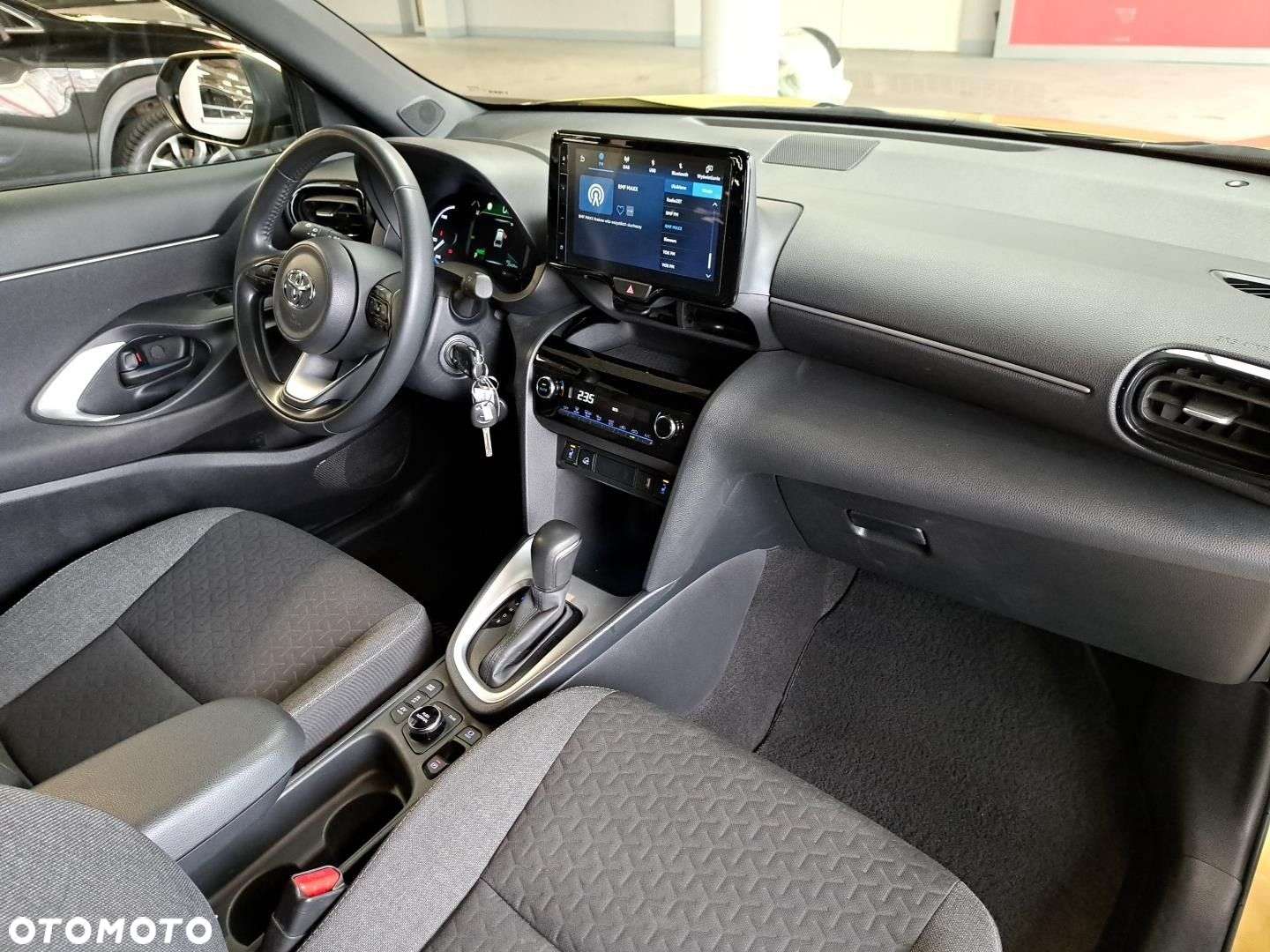 Toyota Yaris Cross - 13