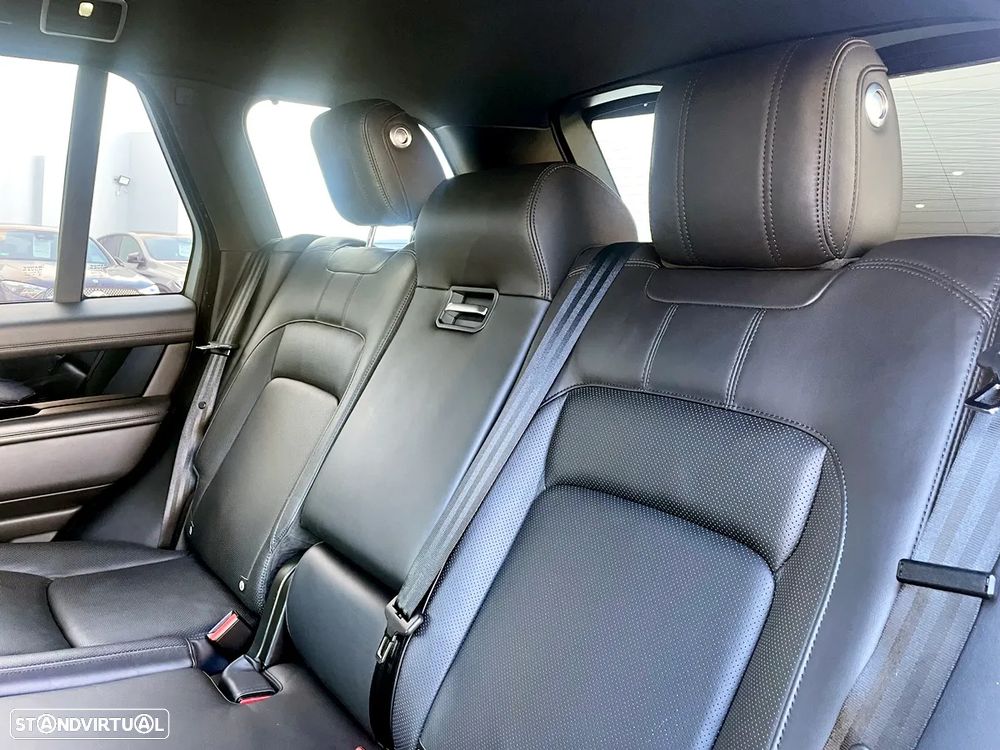 Land Rover Range Rover P400e Plug-in Vogue - 29