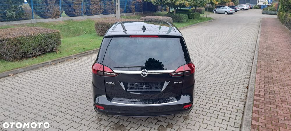 Opel Zafira - 10