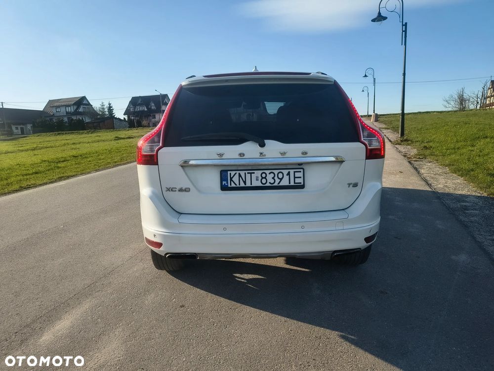 Volvo XC 60 T5 Geartronic Summum - 6