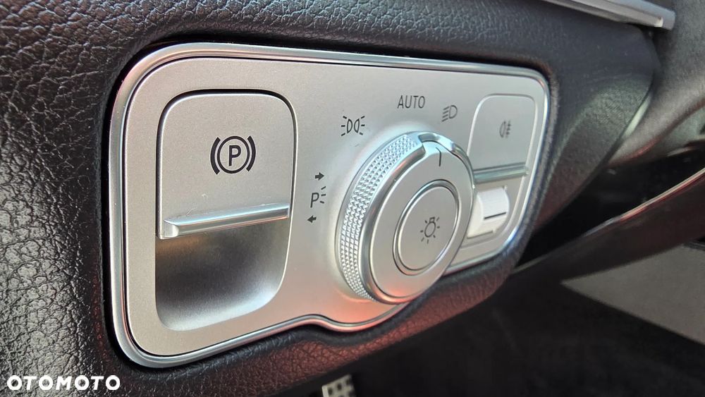 Mercedes-Benz GLE 300 d 4-Matic - 12