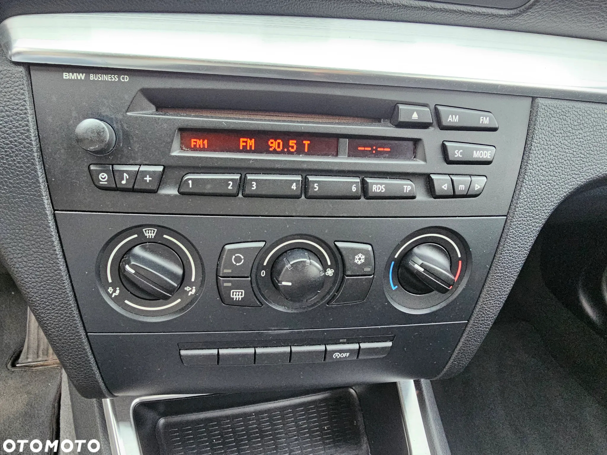 BMW Seria 1 116i - 16
