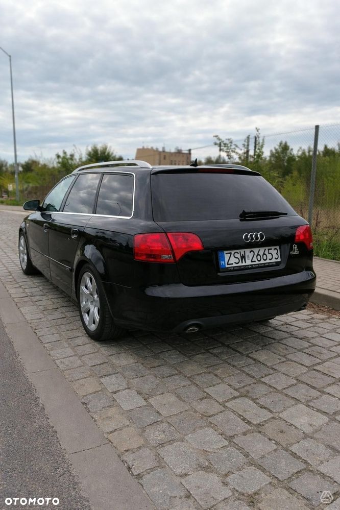 Audi A4 Avant 2.0 TDI DPF - 12