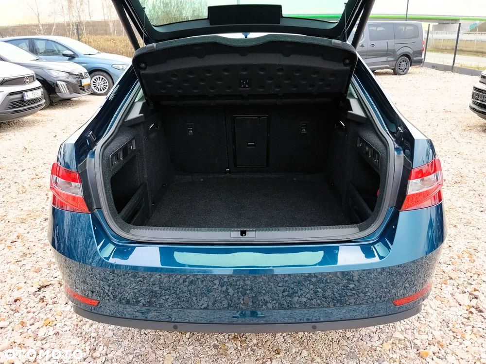 Skoda Superb 1.5 TSI Ambition DSG - 5