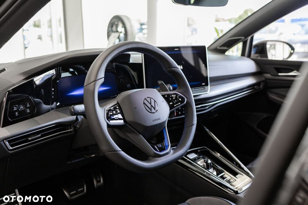 Volkswagen Golf Variant - 10