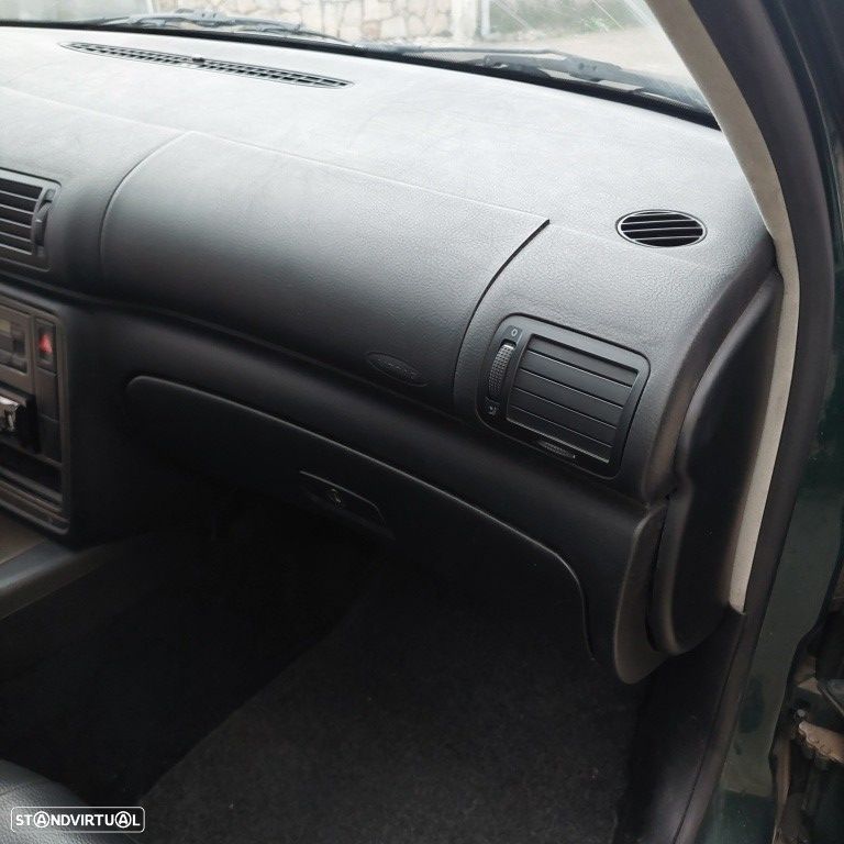 VW Passat 1.9 TDi Confortline - 2