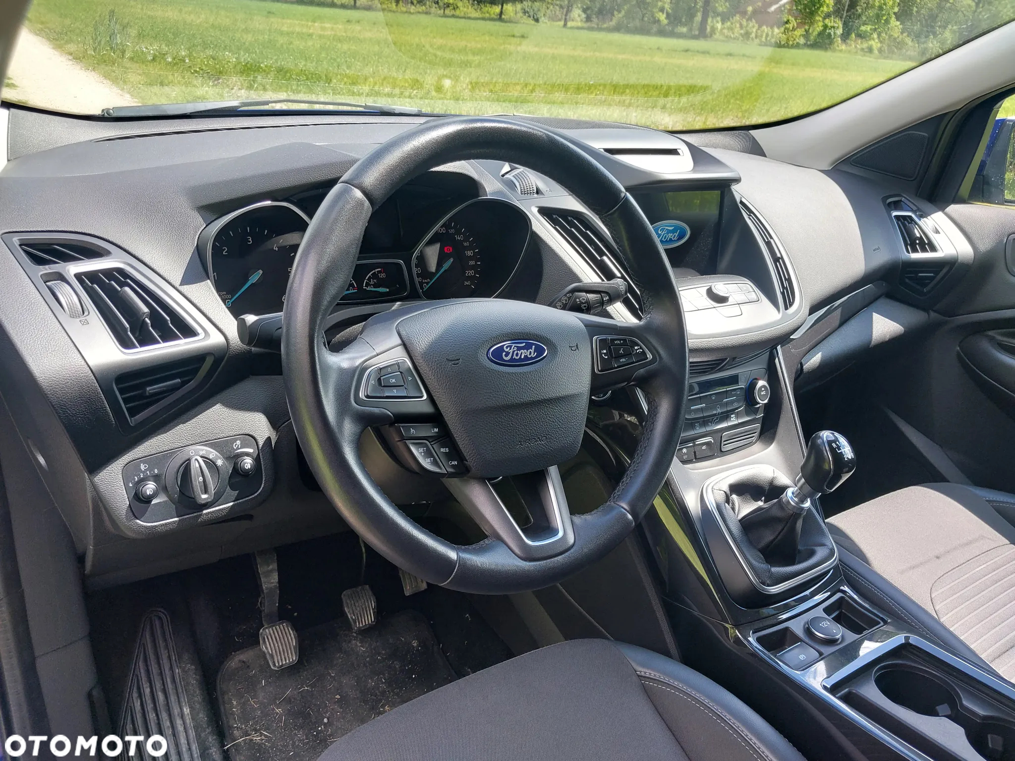 Ford Kuga - 14