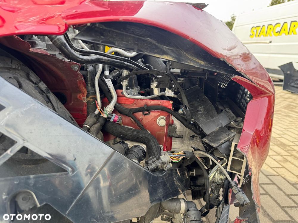 Mercedes-Benz CLA 250 e 8G-DCT Special Edition - 17