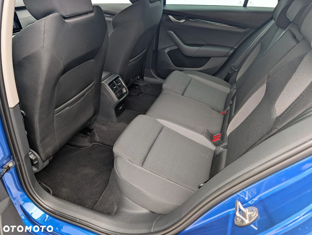 Skoda Octavia 2.0 TDI Edition 130 Selection DSG - 12