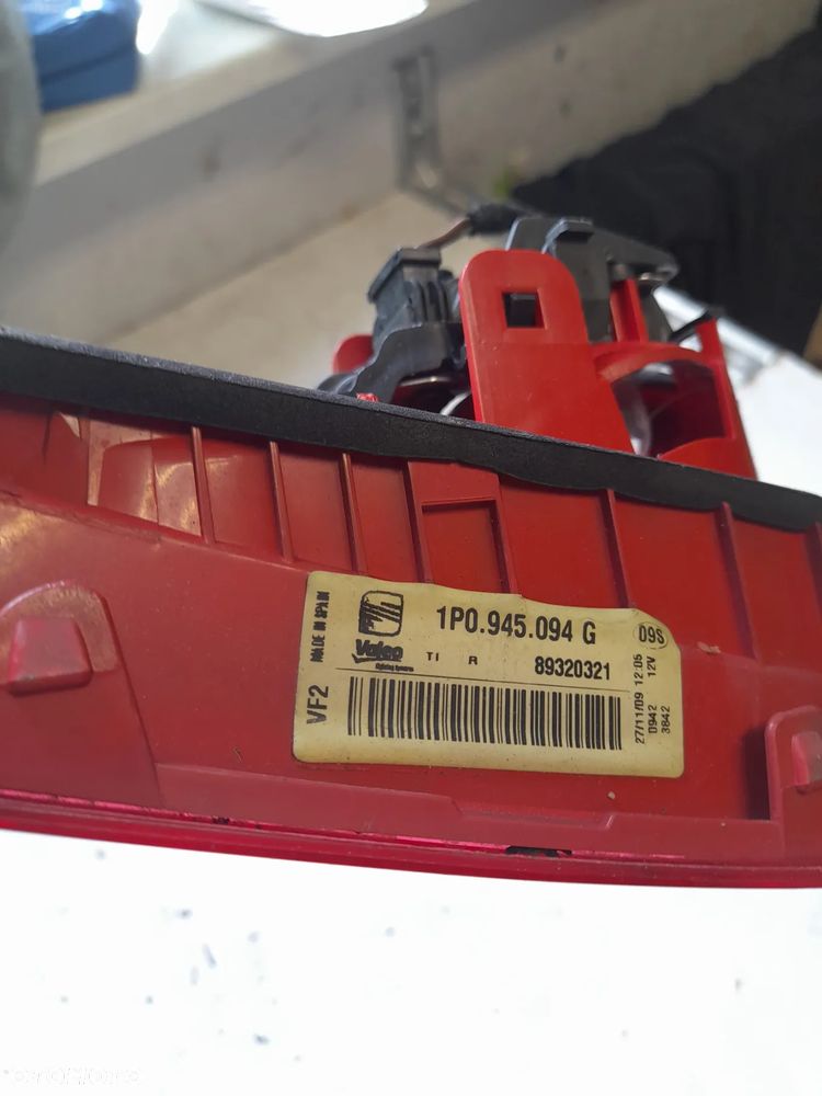 LAMPA W KLAPE SEAT LEON 2008 SEAT 1P0 945 094 G - 2