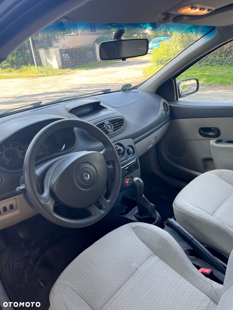 Renault Clio 1.6 16V Expression - 3
