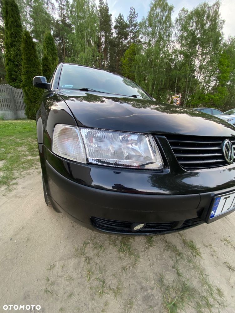Volkswagen Passat - 25
