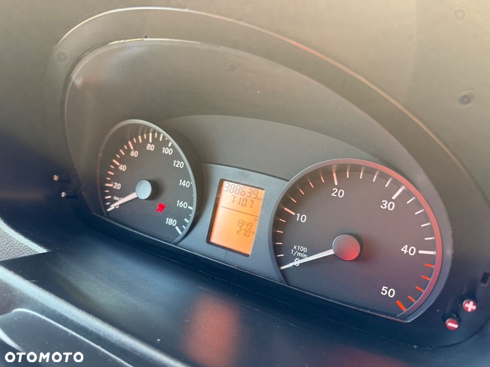 Mercedes-Benz Sprinter 216 CDI - 8