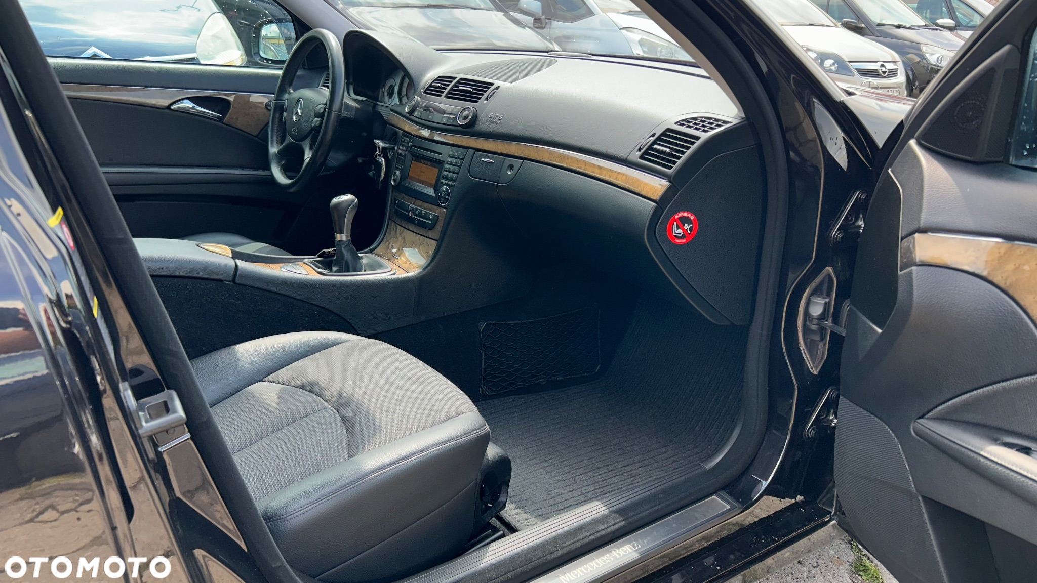 Mercedes-Benz Klasa E - 12