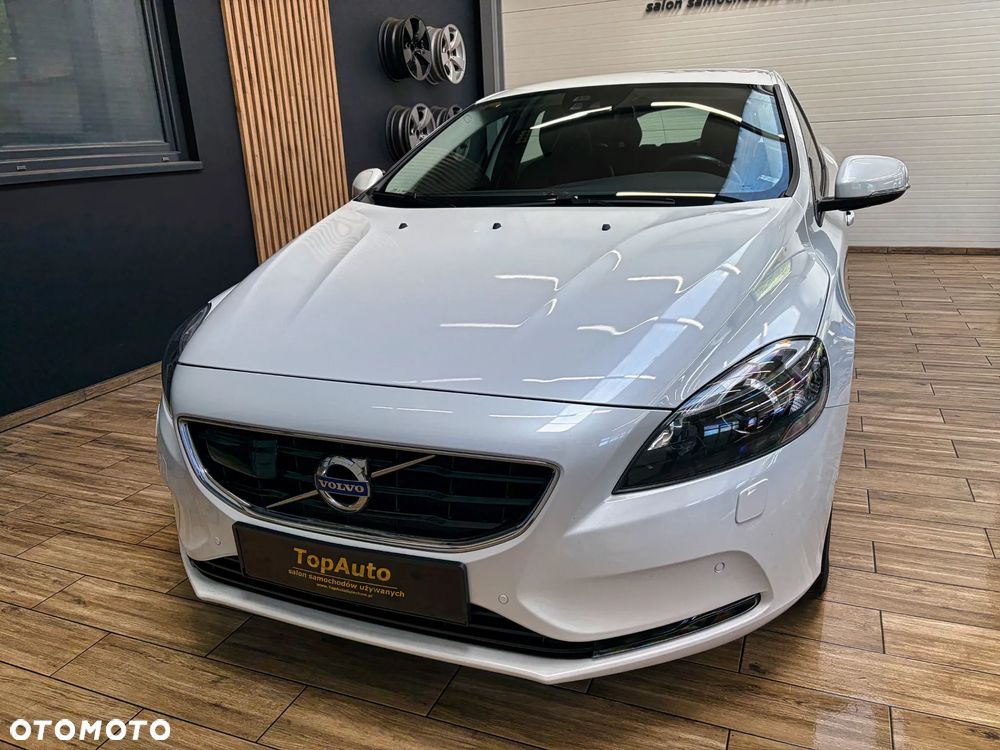 Volvo V40 D4 Geartronic Momentum - 14