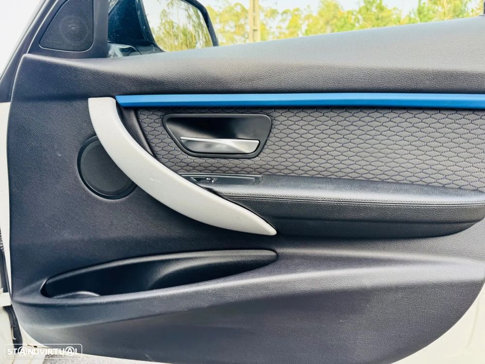 BMW 320 d Pack M Auto - 34