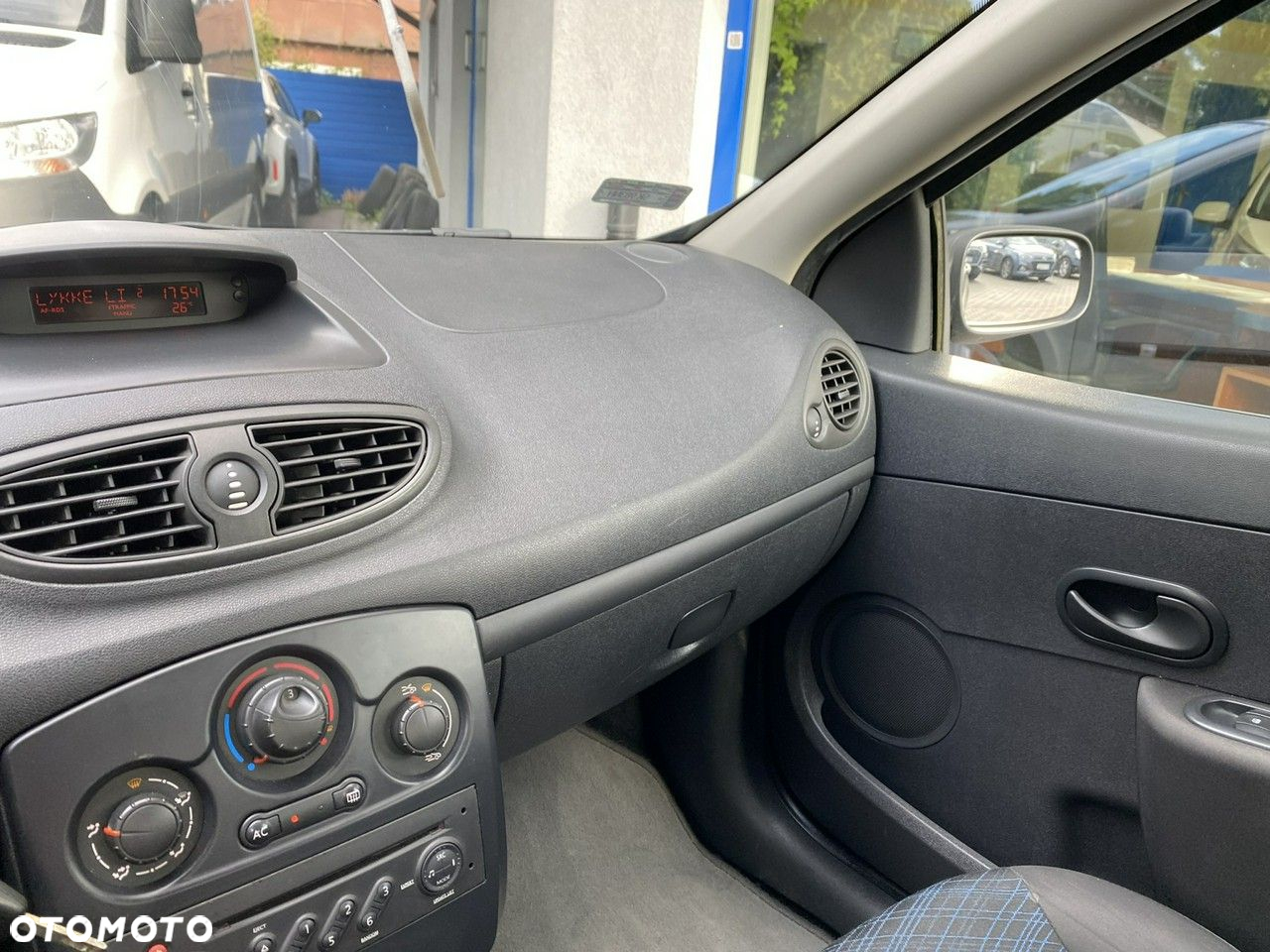 Renault Clio - 13