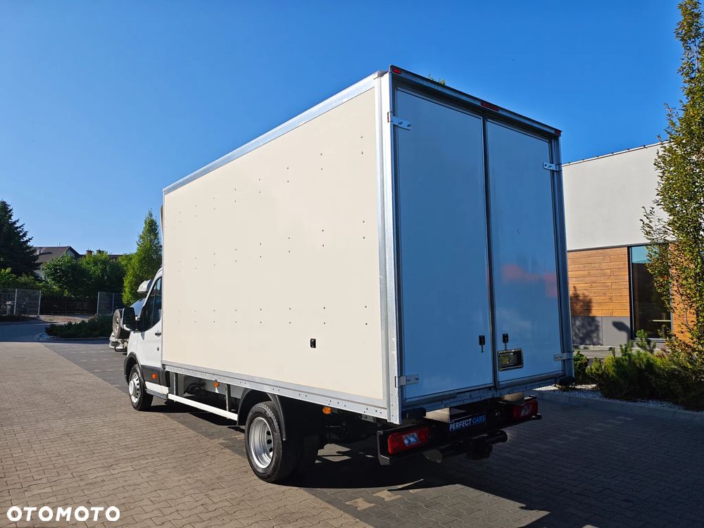 Ford Transit - 10