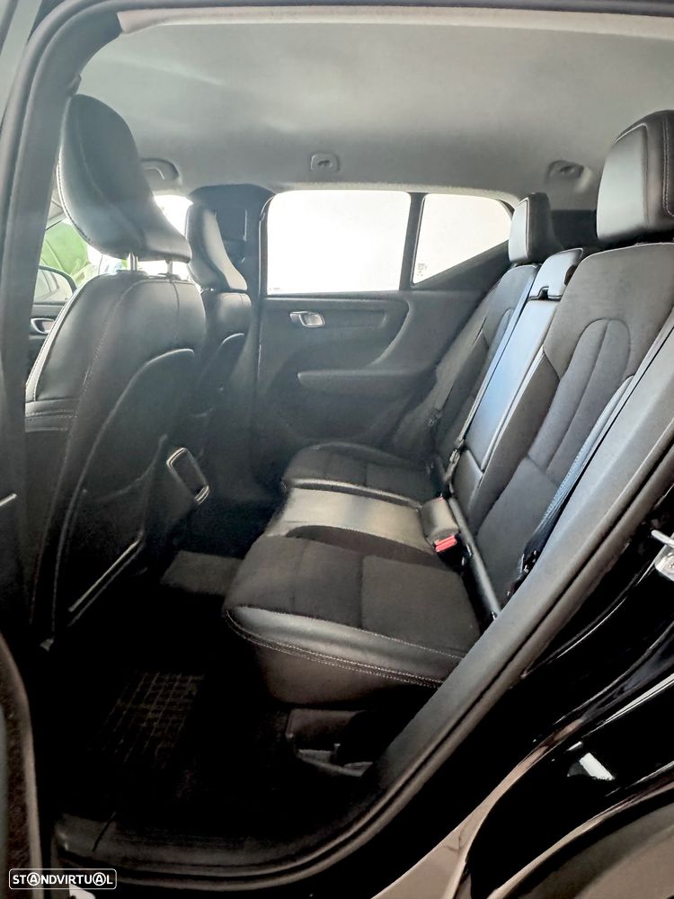 Volvo XC 40 2.0 D3 Momentum - 11