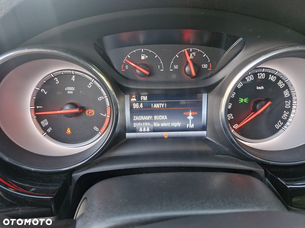 Opel Astra 1.4 T Dynamic S&S - 15