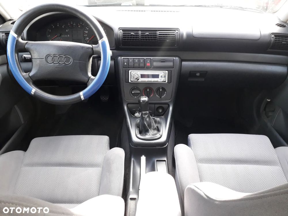 Audi A4 Limousine - 35