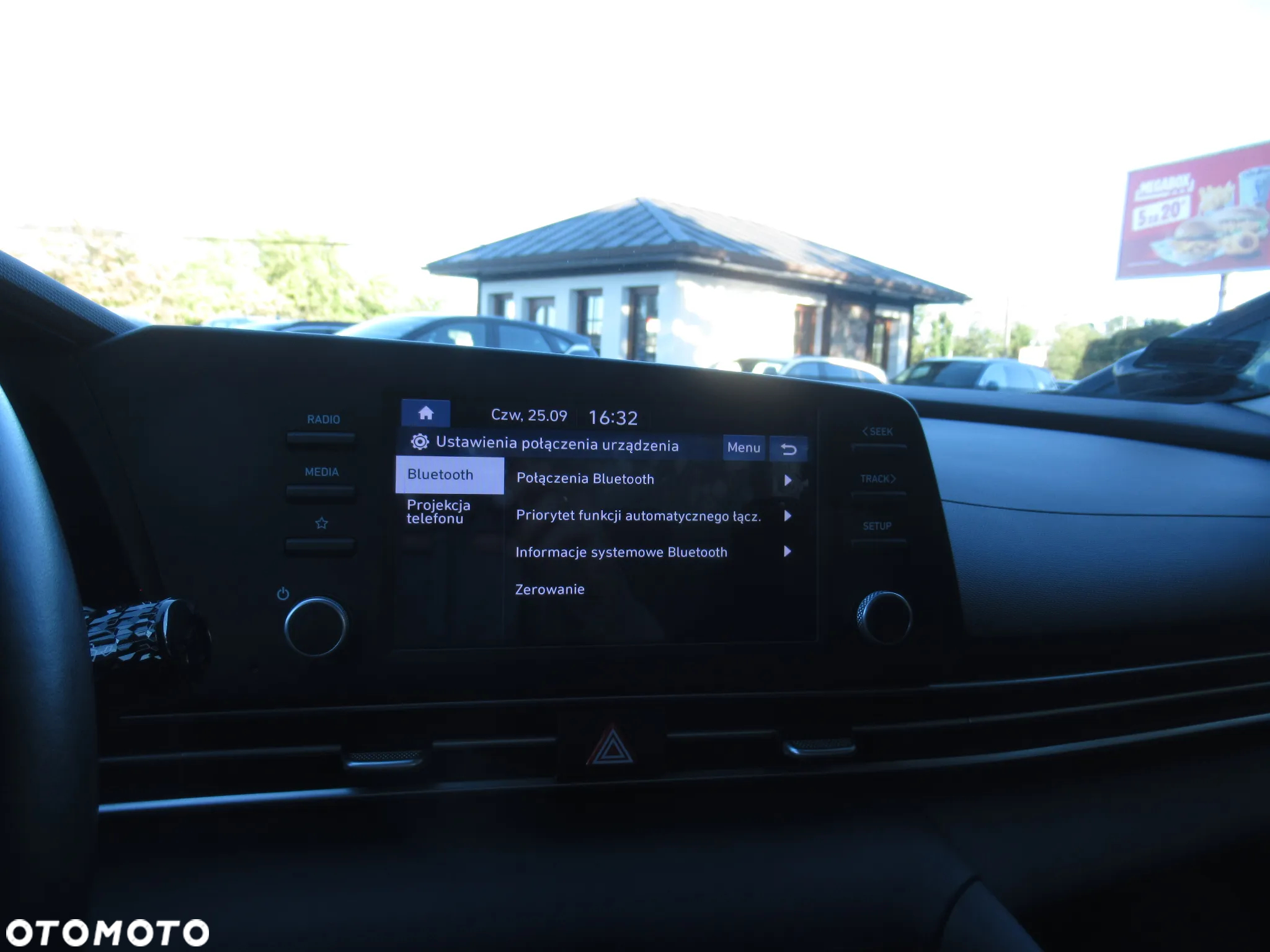 Hyundai Elantra 1.6 Smart CVT - 21
