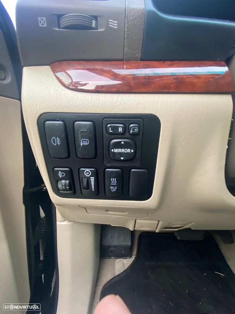 Toyota Land Cruiser 3.0 D-4D Pack A. - 4