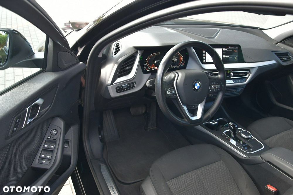BMW Seria 1 - 15