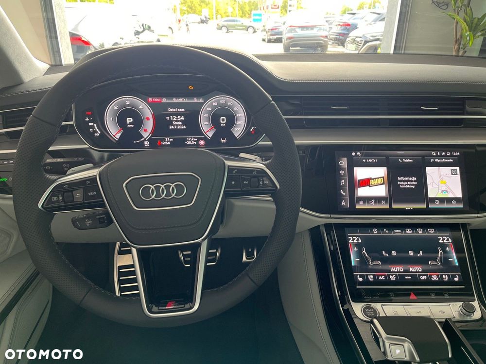 Audi A8 - 5