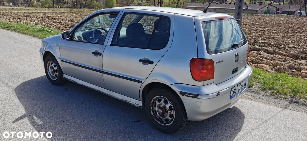 Volkswagen Polo 1.4 Basis - 4