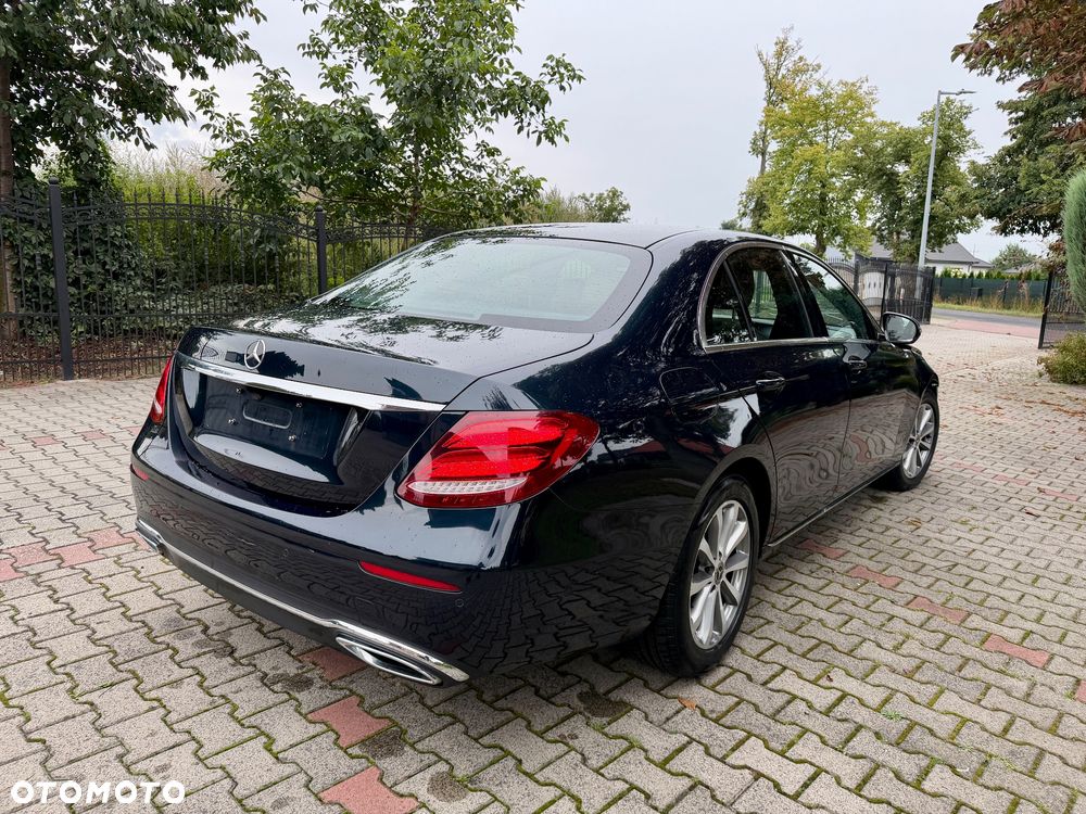 Mercedes-Benz Klasa E 200 d 9G-TRONIC Exclusive - 2