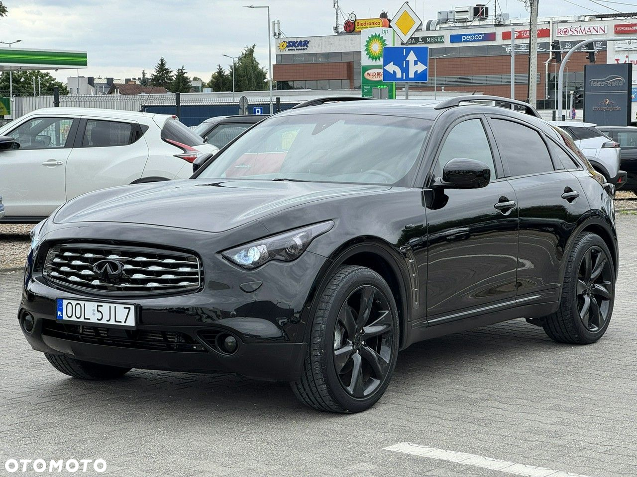 Infiniti FX - 4