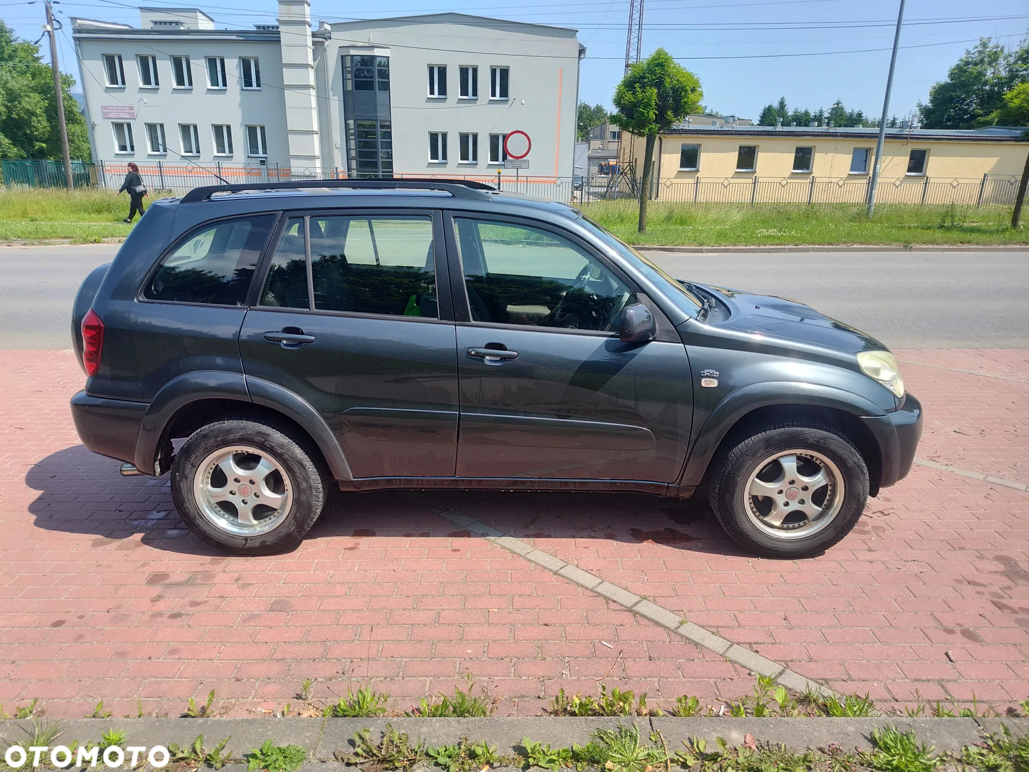 Toyota RAV4 - 2