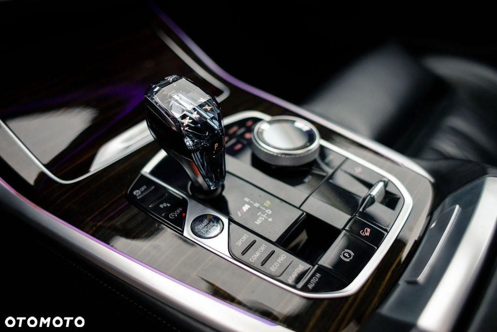 BMW X7 xDrive40i sport - 33