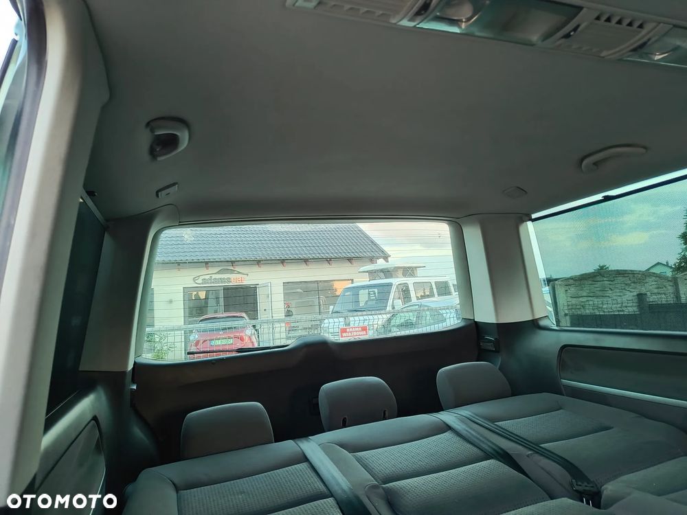 Volkswagen Multivan - 8