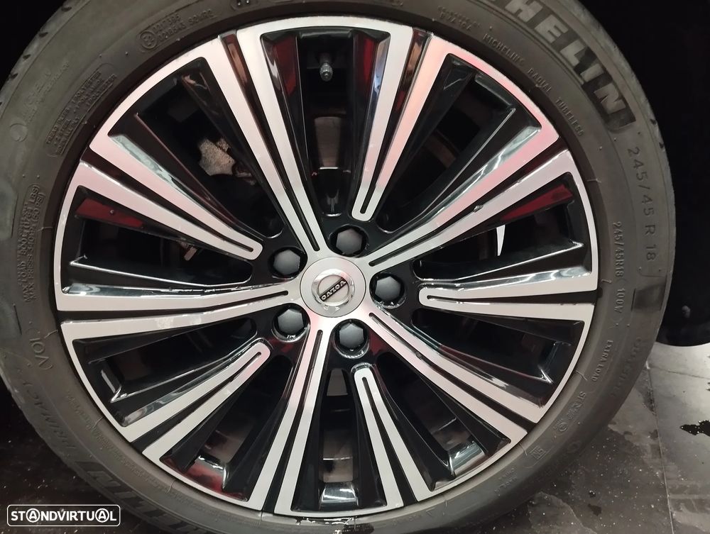 Volvo S90 2.0 B5 Inscription AWD Geartronic - 9