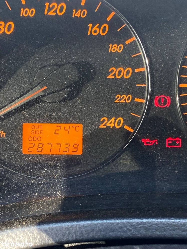 Toyota Avensis 2.0 VVT-i Sol - 5