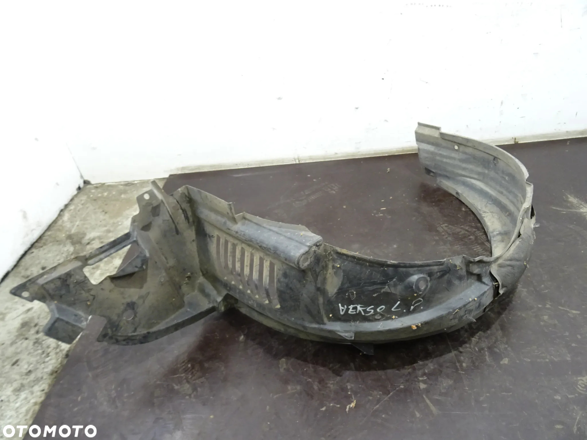 TOYOTA COROLLA VERSO NADKOLE LEWE PRAWE PRZÓD PRZEDNIE 53876 - 4